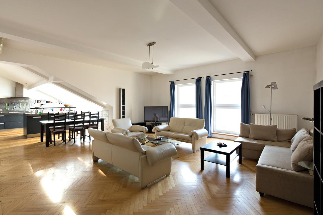 Damati Kft Liszt Ferenc Ter Inner City Flat Budapest Luaran gambar